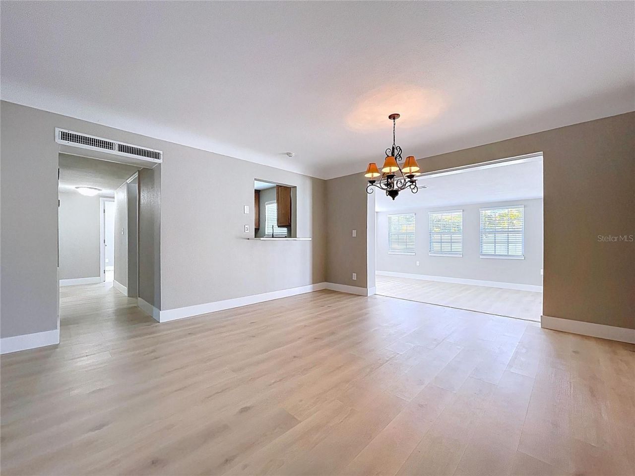 8822 Bay Street Ne, Saint Petersburg, FL 33702 Photo