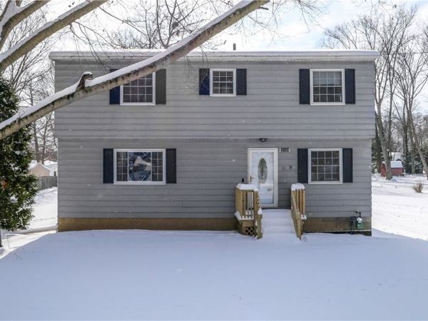 2144 Echo Road, Stow, OH 44224