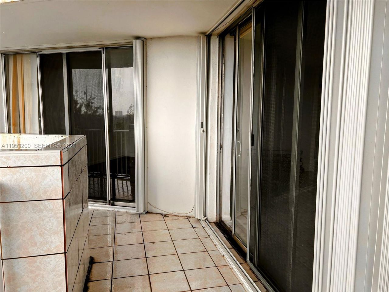 1300 NE Miami Gardens Dr , Unit 1001E, Miami, FL 33179 Photo