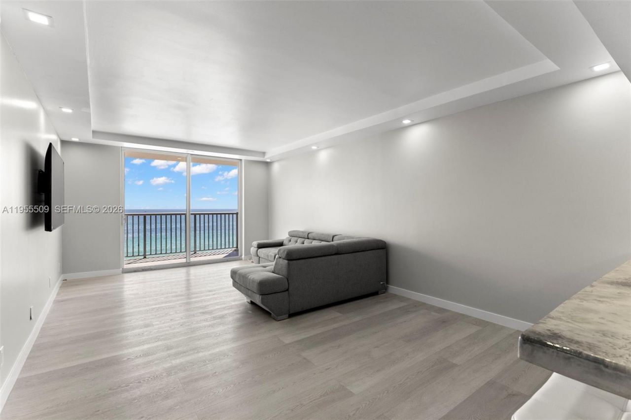 400 NE Surf Rd, Unit 903, Hollywood, FL 33019 Photo