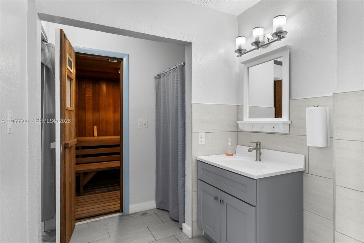 400 NE Surf Rd, Unit 903, Hollywood, FL 33019 Photo