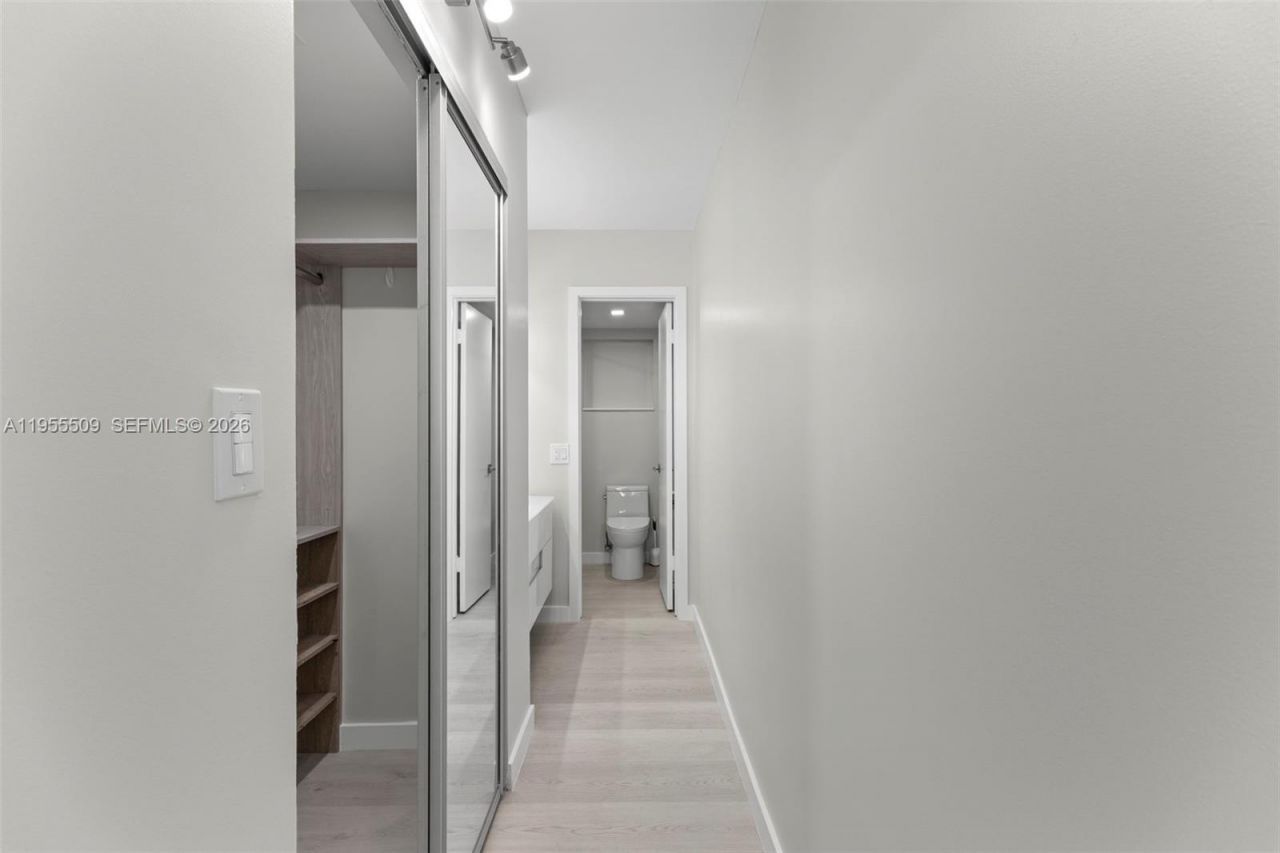 400 NE Surf Rd, Unit 903, Hollywood, FL 33019 Photo