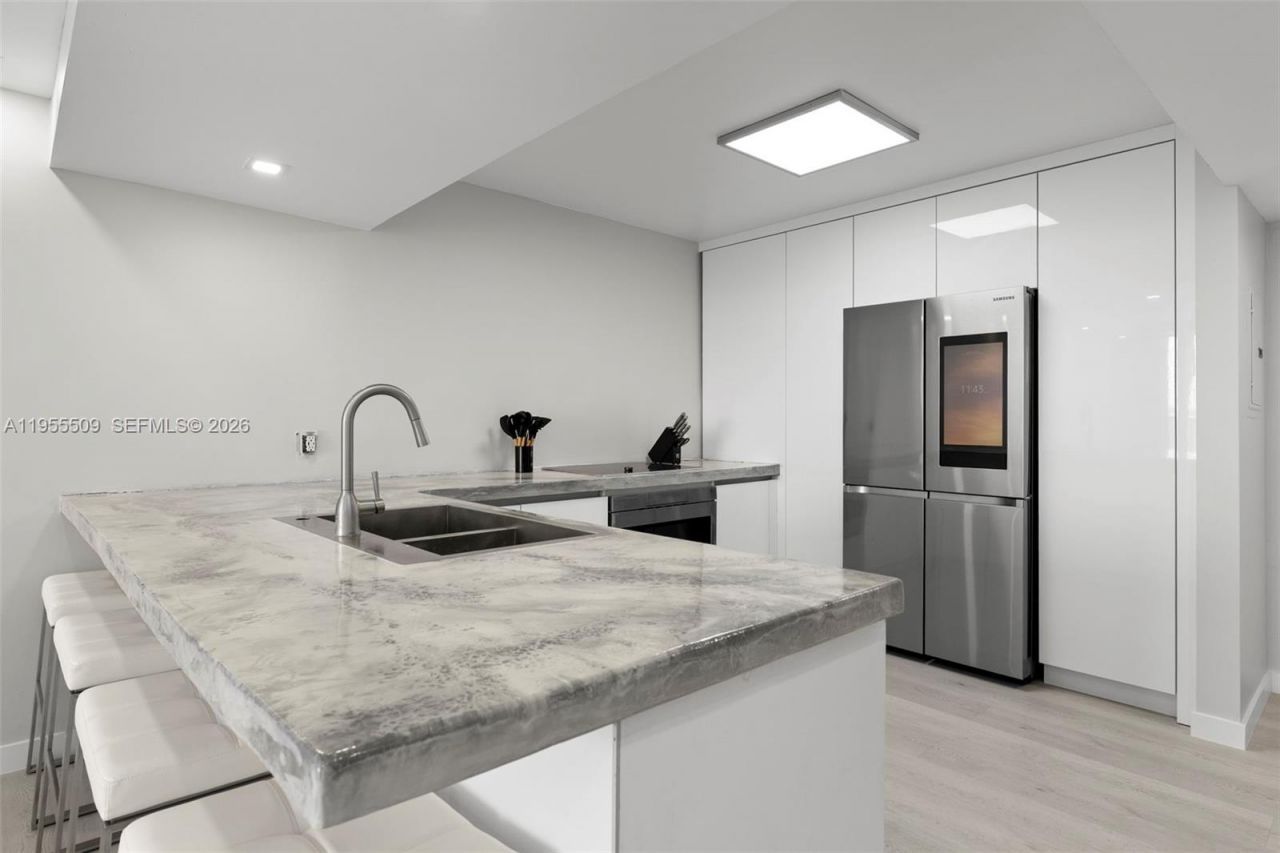 400 NE Surf Rd, Unit 903, Hollywood, FL 33019 Photo