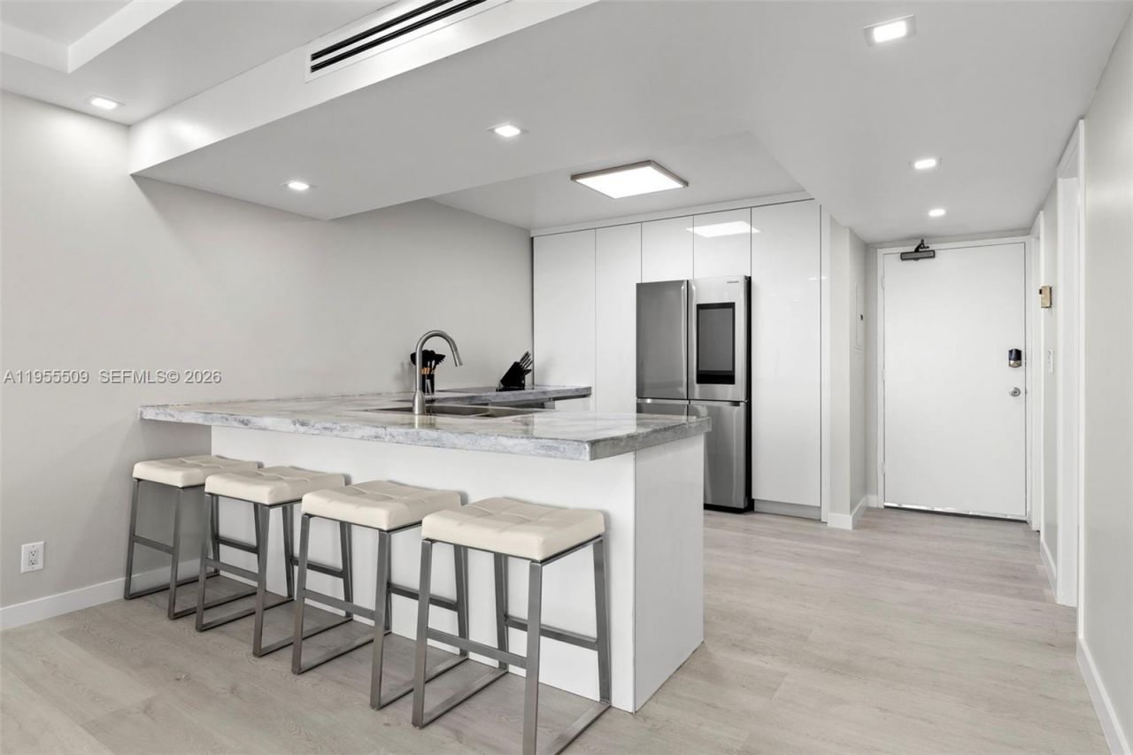 400 NE Surf Rd, Unit 903, Hollywood, FL 33019 Photo