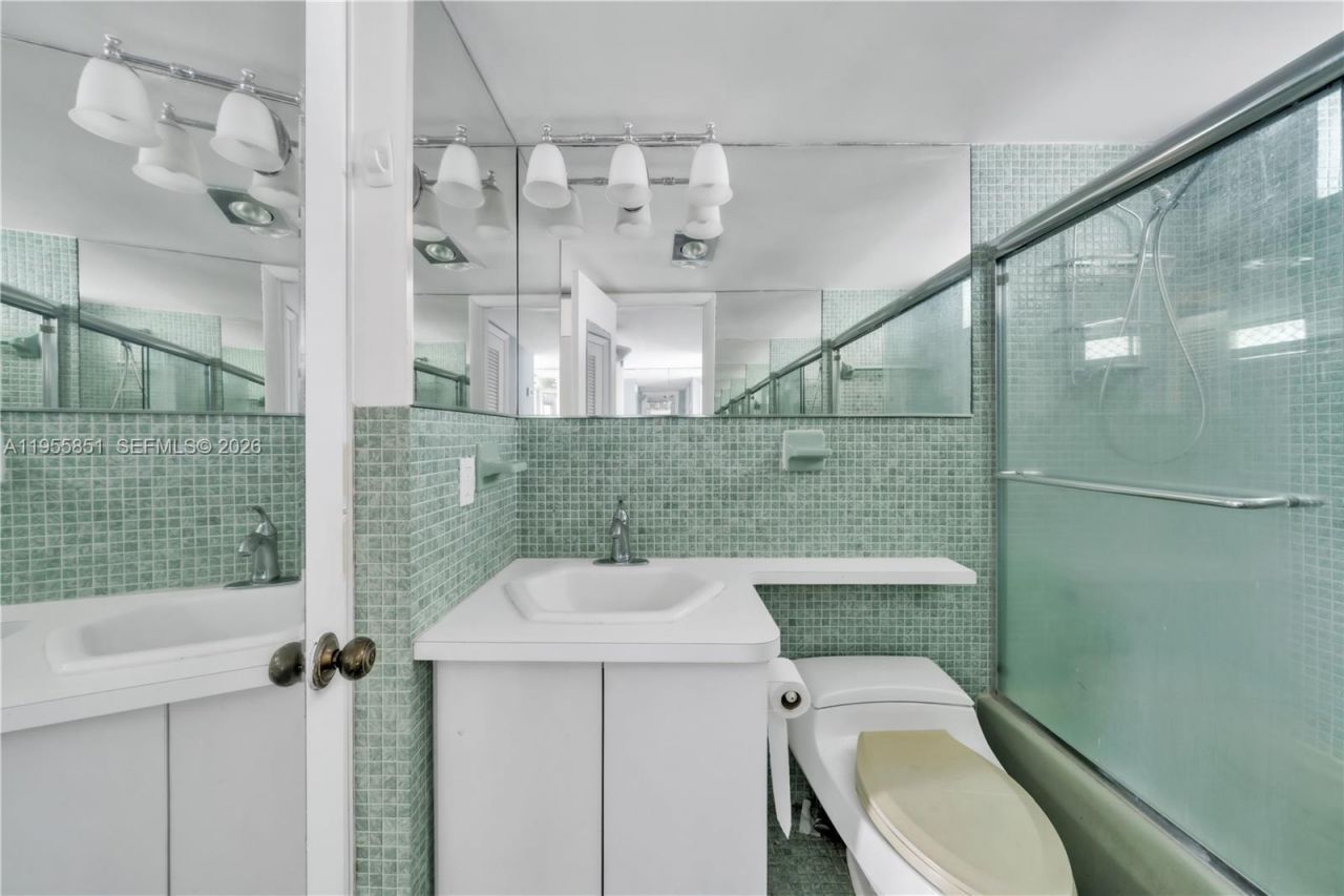 3030 Marcos Dr, Unit T409, Aventura, FL 33160 Photo