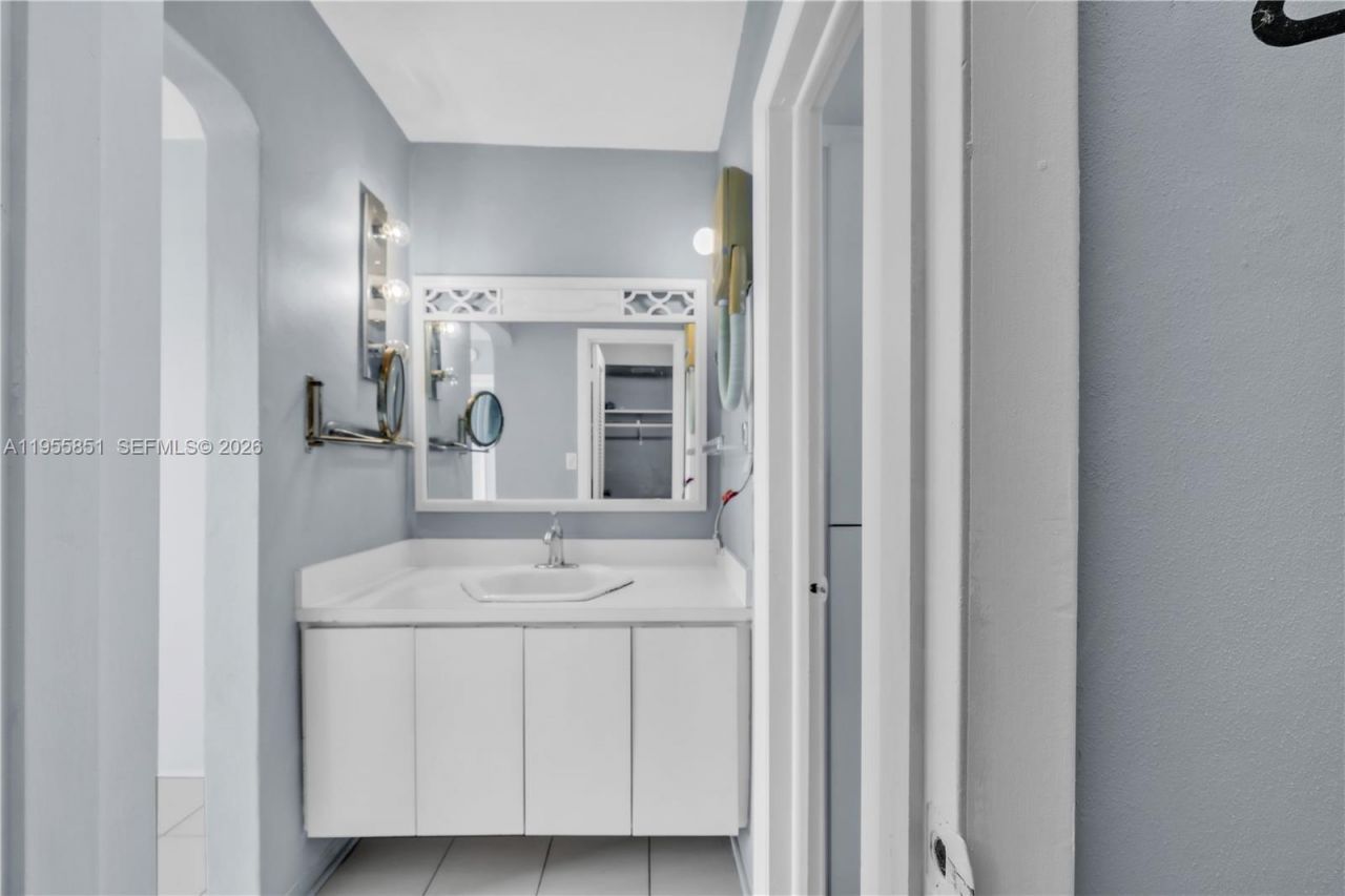 3030 Marcos Dr, Unit T409, Aventura, FL 33160 Photo