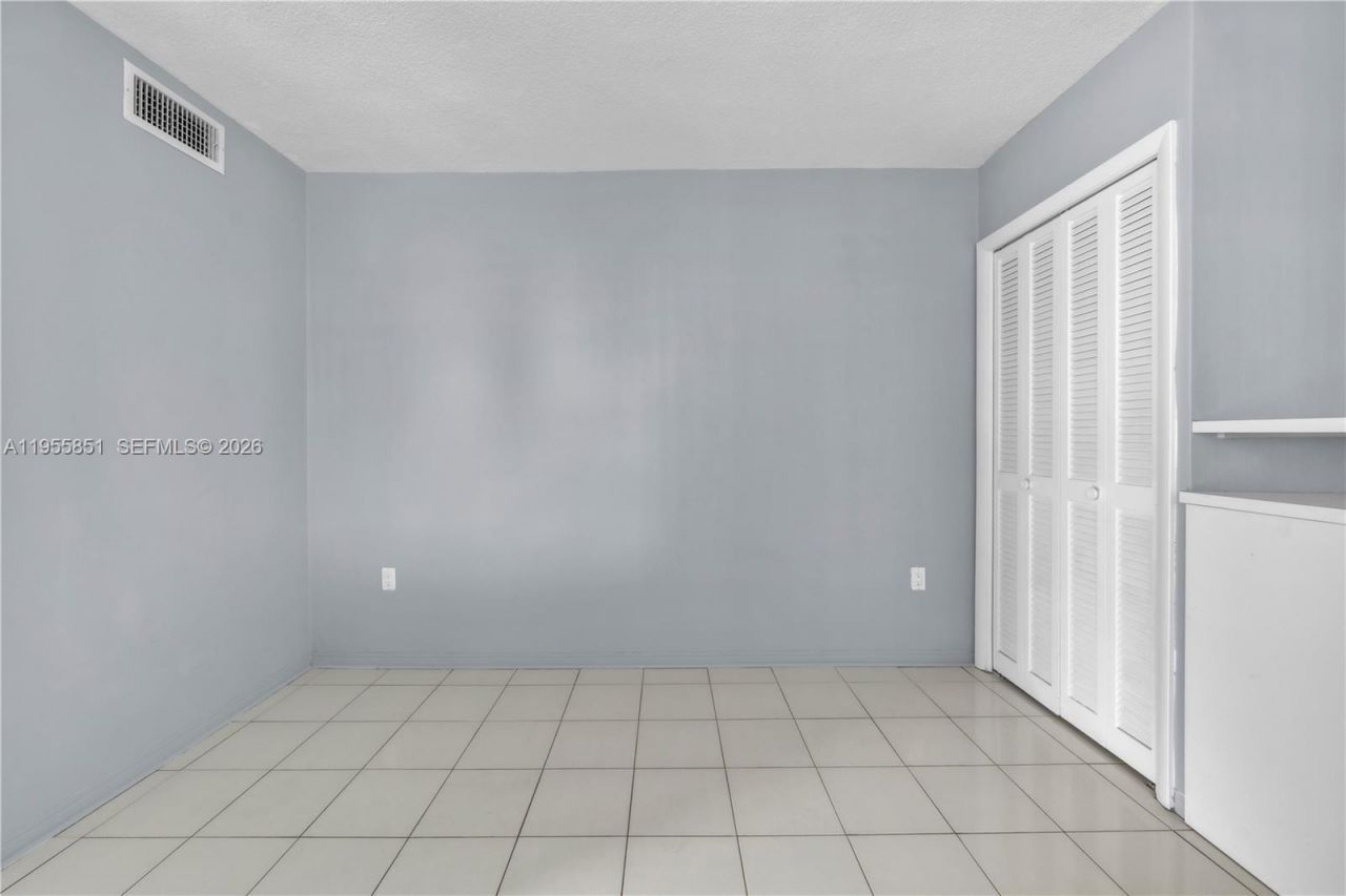 3030 Marcos Dr, Unit T409, Aventura, FL 33160 Photo