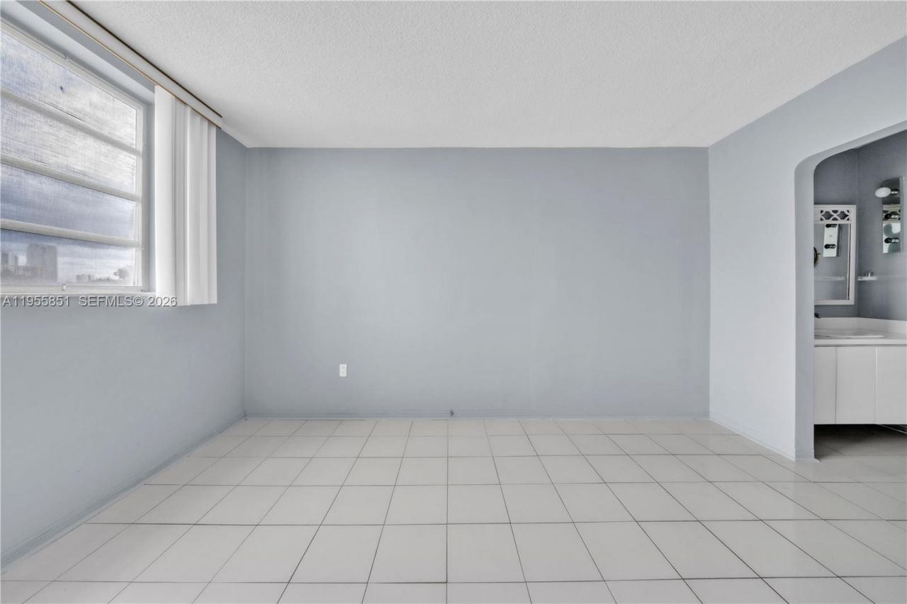 3030 Marcos Dr, Unit T409, Aventura, FL 33160 Photo