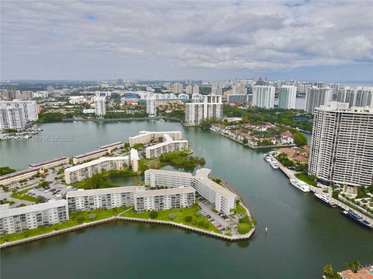 3030 Marcos Dr, Unit T409, Aventura, FL 33160 Photo