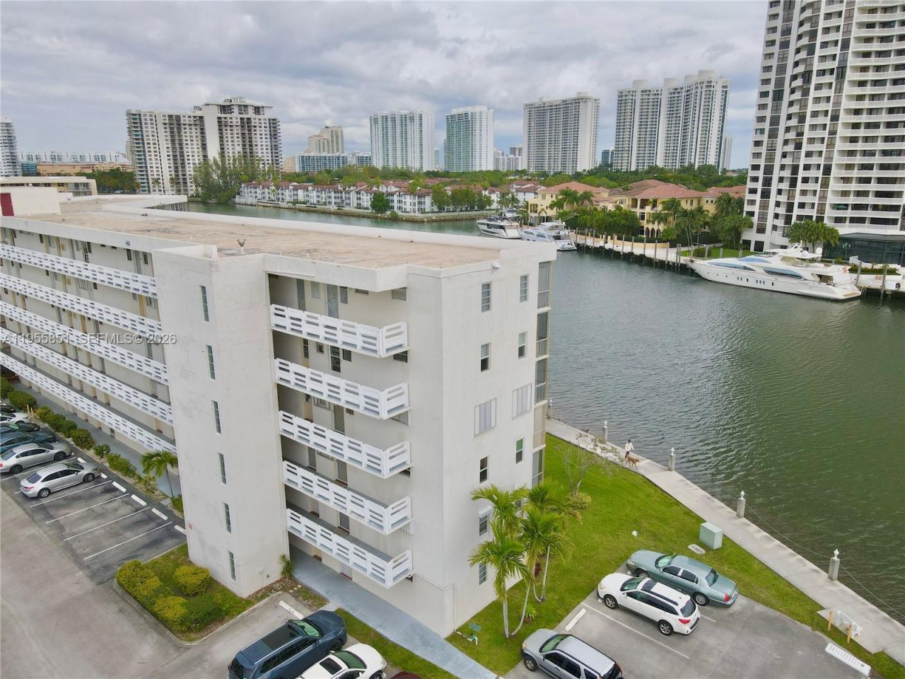 3030 Marcos Dr, Unit T409, Aventura, FL 33160 Photo