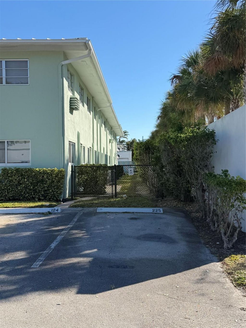 2100 NE 38th Street, Unit 225, Lighthouse Point, FL 33064 Photo