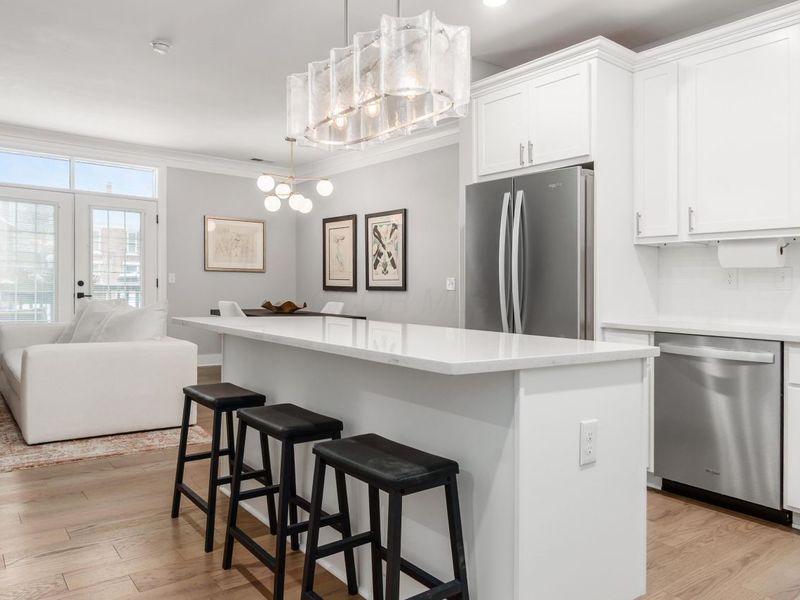 1670 E Broad , Unit 206, Columbus, OH 43203 Photo 10