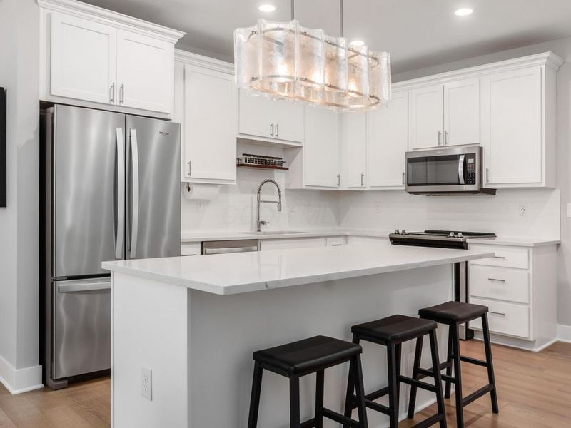 1670 E Broad , Unit 206, Columbus, OH 43203 Photo 11