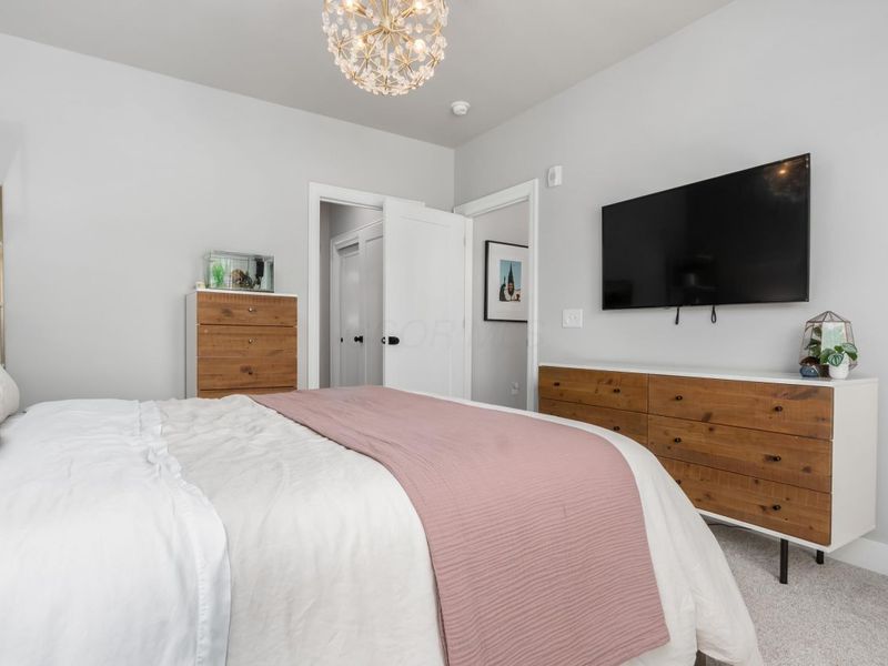 1670 E Broad , Unit 206, Columbus, OH 43203 Photo 21