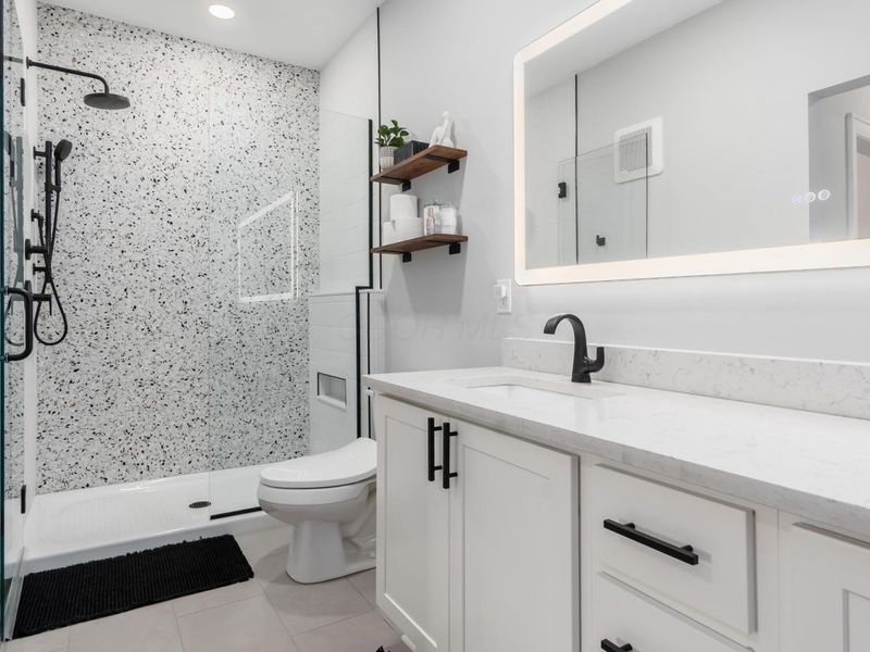 1670 E Broad , Unit 206, Columbus, OH 43203 Photo 25