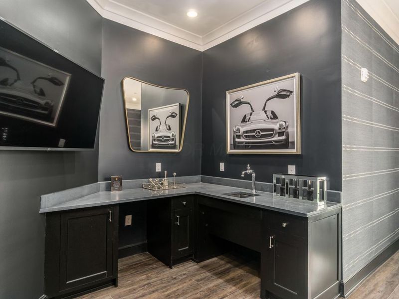 1670 E Broad , Unit 206, Columbus, OH 43203 Photo 42