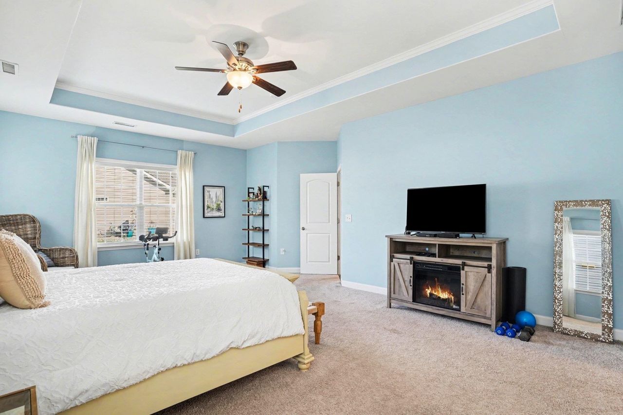 1942 Pine Cone Ln. Photo 20