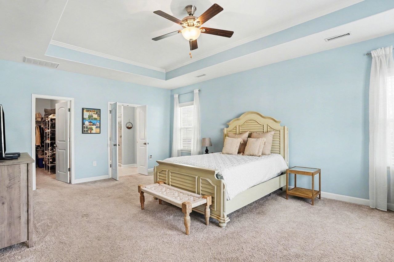 1942 Pine Cone Ln. Photo 21