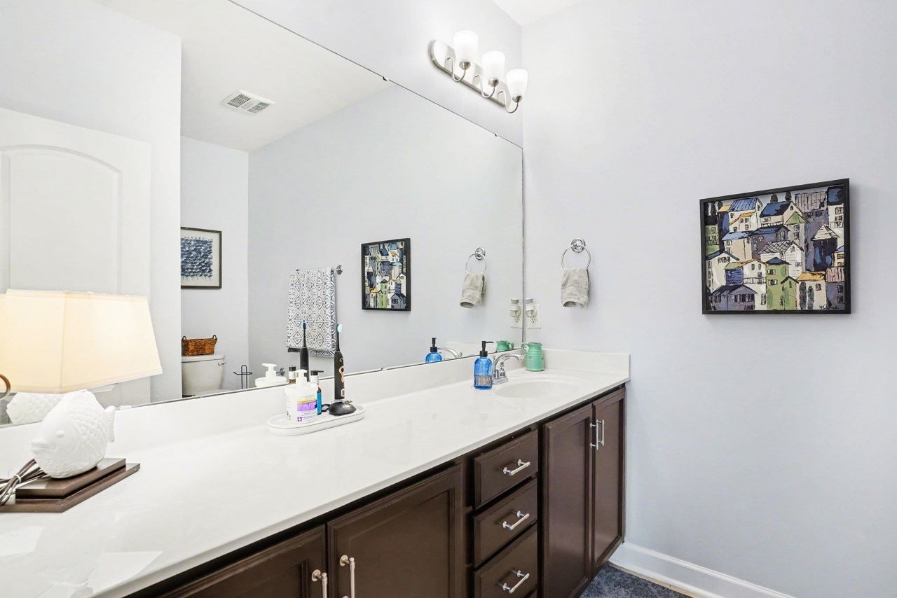 1942 Pine Cone Ln. Photo 22