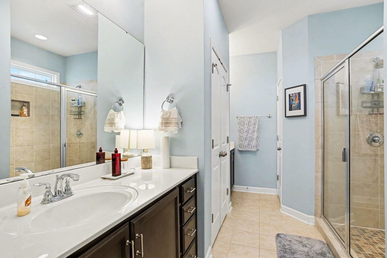 1942 Pine Cone Ln. Photo 23