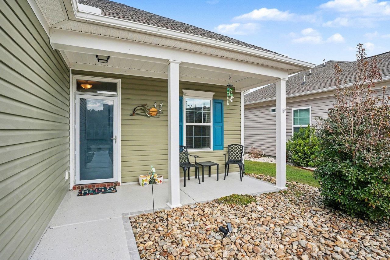 1942 Pine Cone Ln. Photo 4