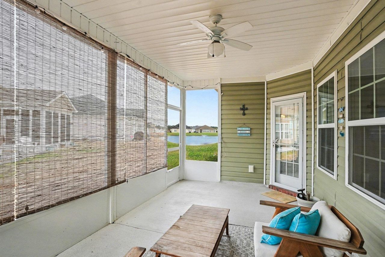 1942 Pine Cone Ln. Photo 6