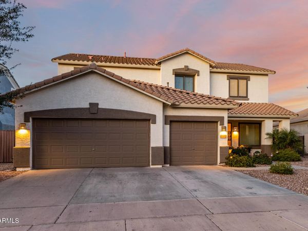 4207 S COZY Way, Gilbert, AZ 85297