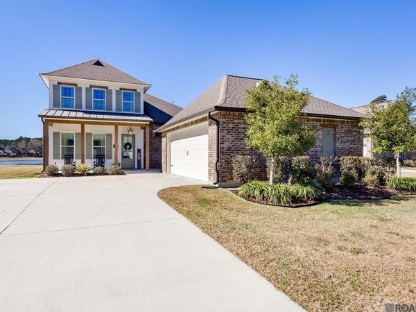 16122 Redstone Dr, Pride, LA 70770