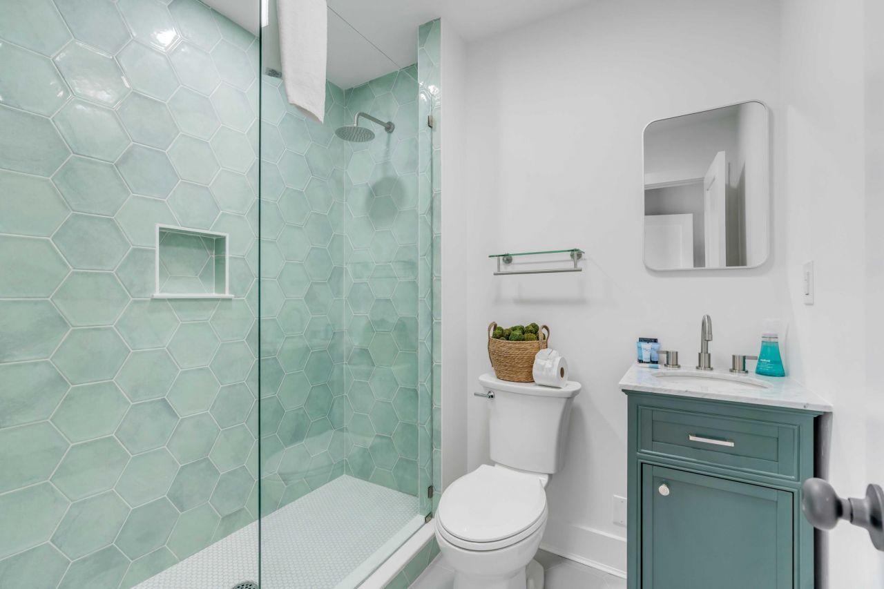 140 Spring Street Photo 23