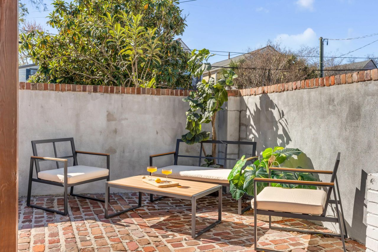 140 Spring Street Photo 27