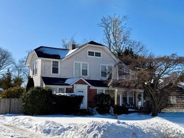 90 E Roe Boulevard, Patchogue, NY 11772