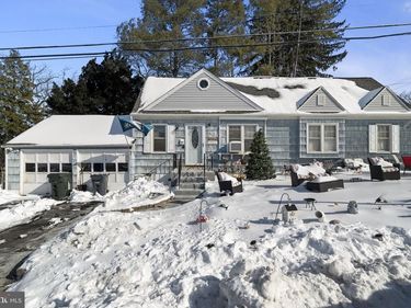 2621 HAWTHORNE ROAD, GLENSIDE, PA 19038