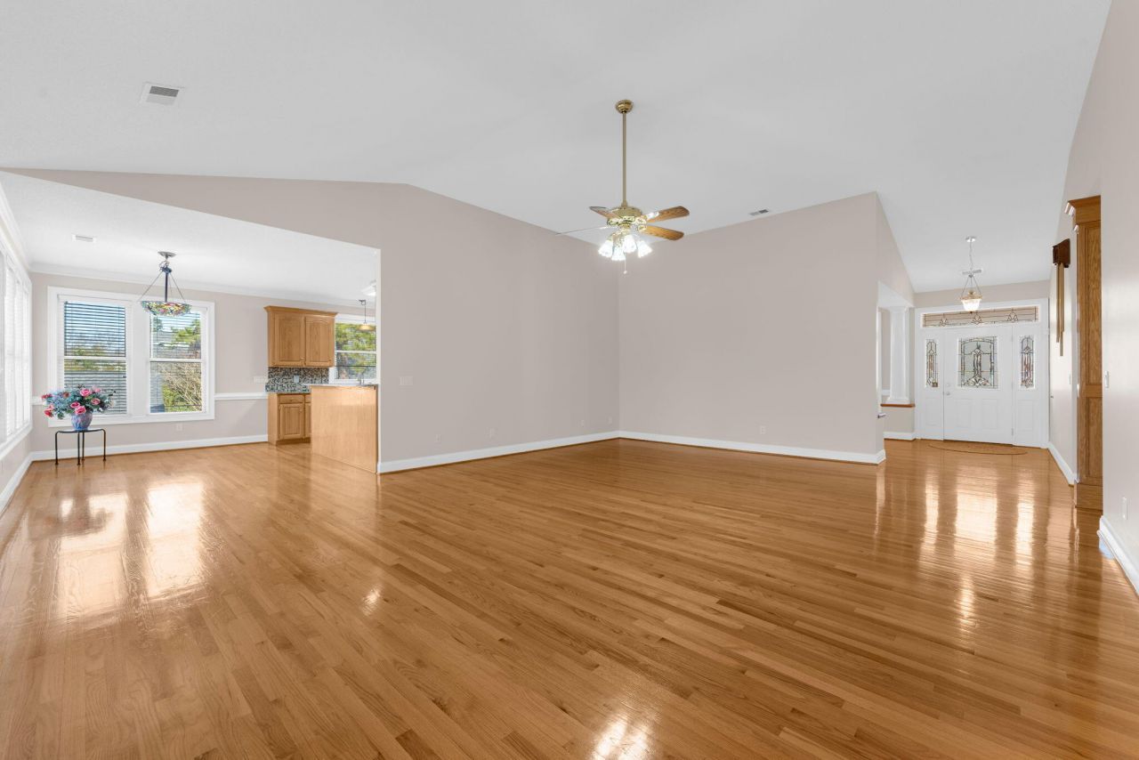 146 Loganberry Circle Photo 19