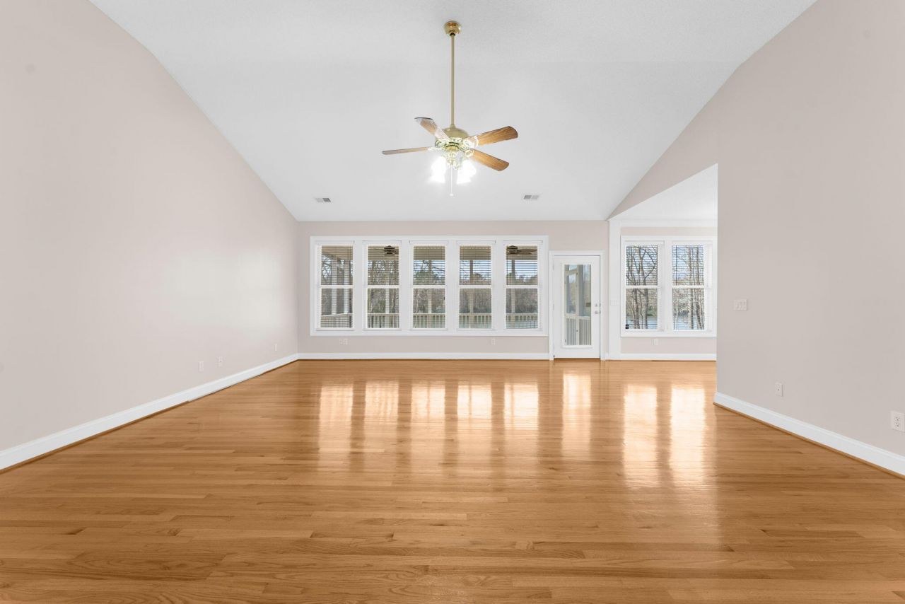 146 Loganberry Circle Photo 21