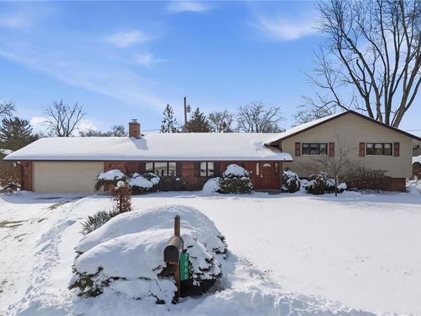 7660 W Von Dette Circle, Dayton, OH 45459