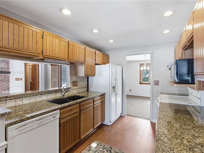 7660 W Von Dette Circle, Dayton, OH 45459 Photo 13