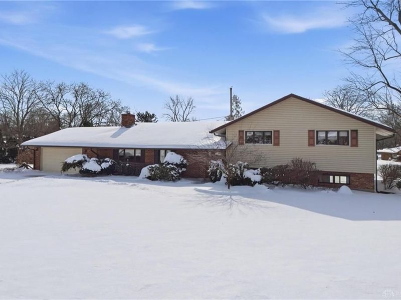 7660 W Von Dette Circle, Dayton, OH 45459 Photo 3