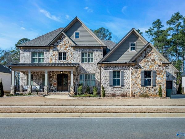 725 Indian Ridge Drive, Huntsville, AL 35803