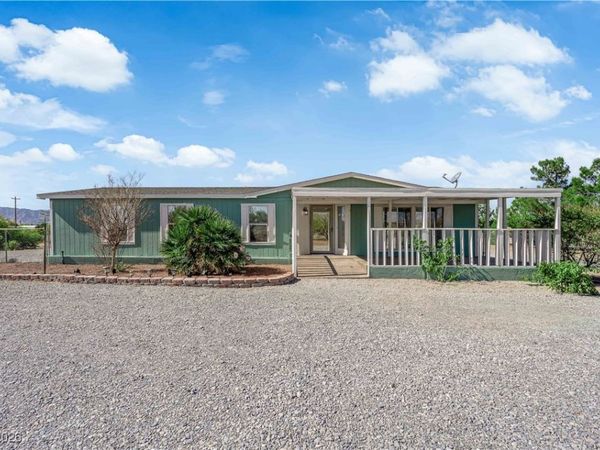 5550 Vicki Ann Road, Pahrump, NV 89048