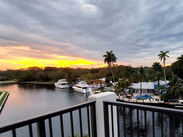 1301 River Reach Drive, Unit 304, Fort Lauderdale, FL 33315