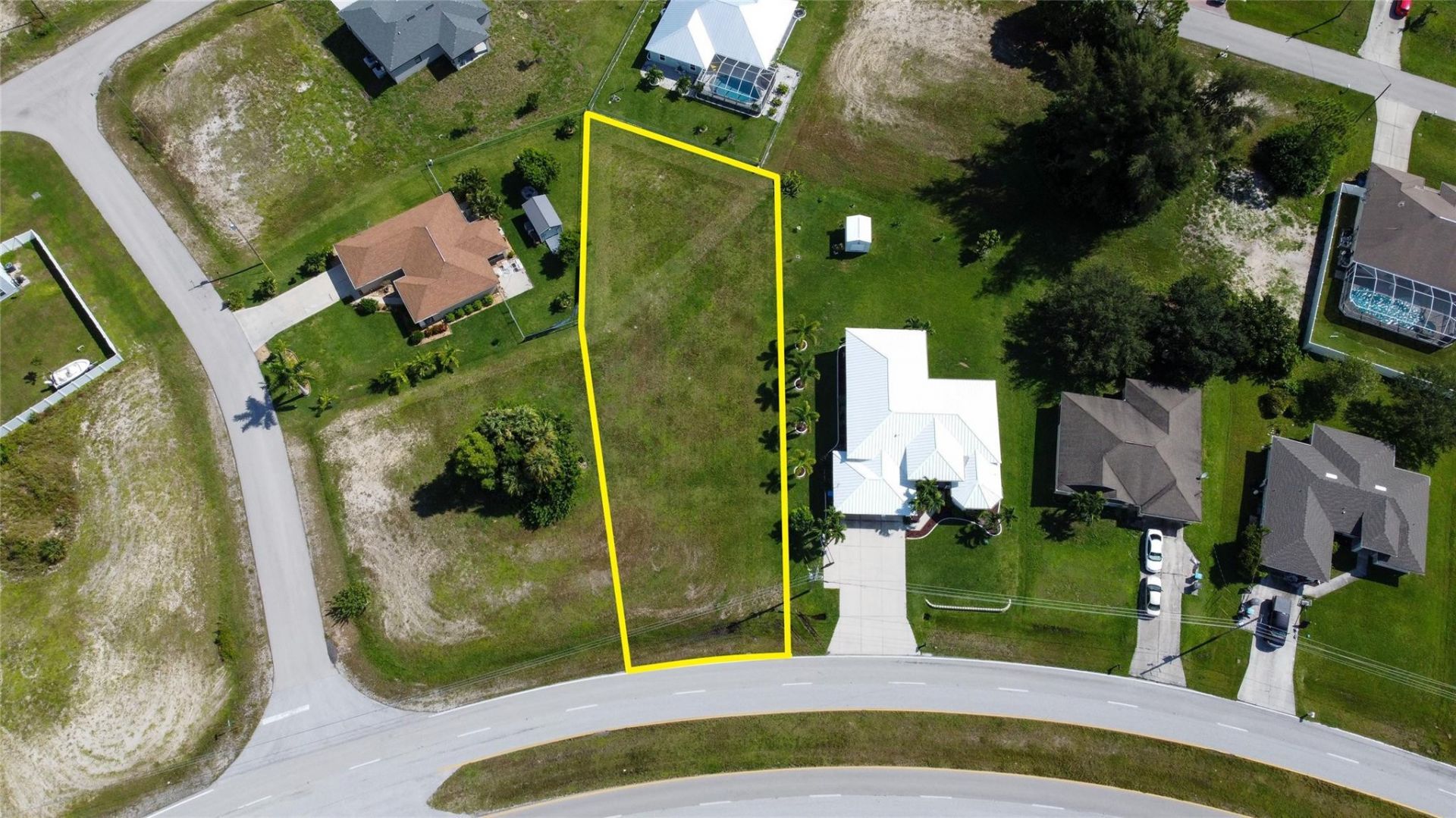 4239 E Gator Circle, Cape Coral, FL 33909 Photo