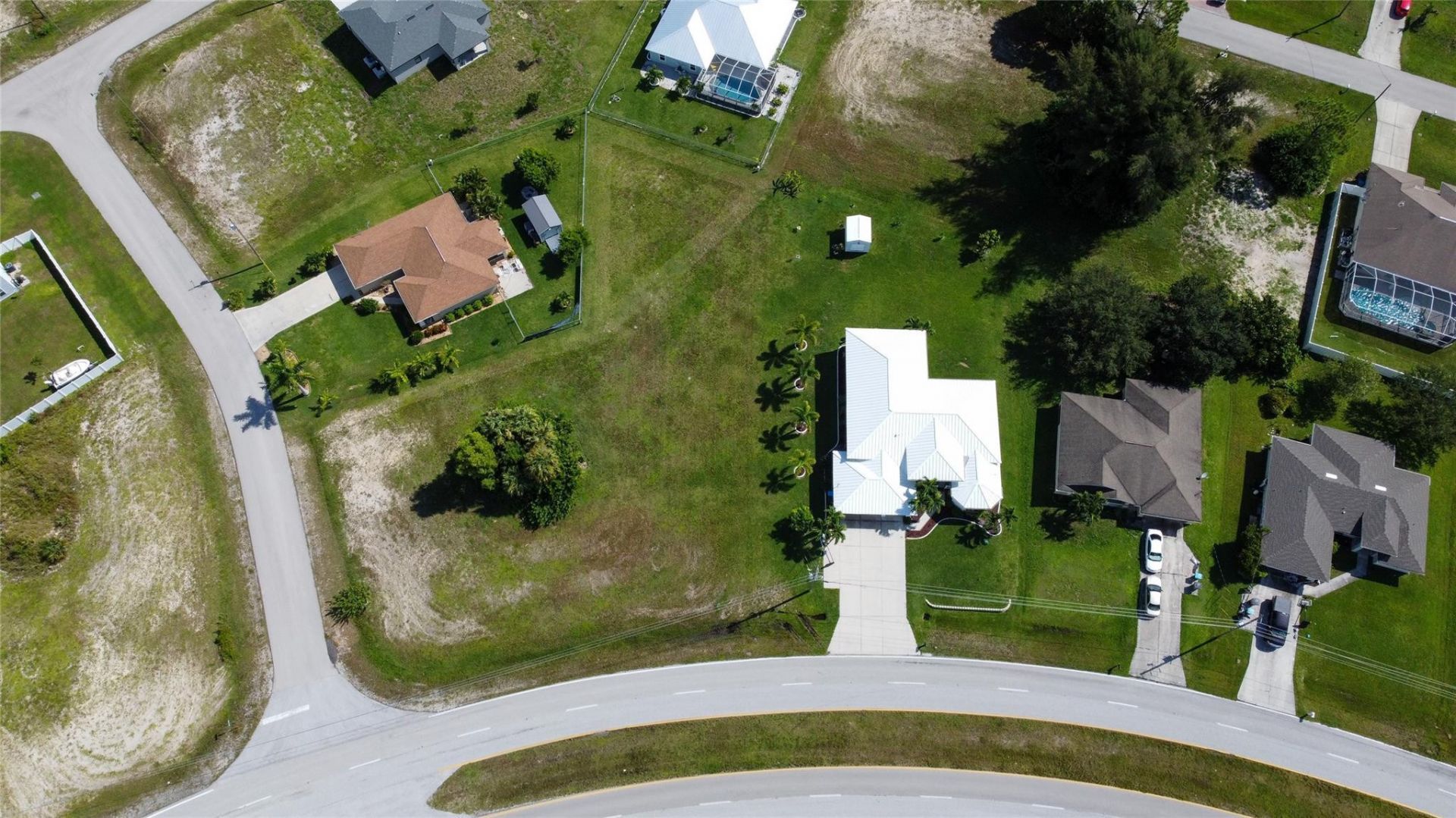 4239 E Gator Circle, Cape Coral, FL 33909 Photo