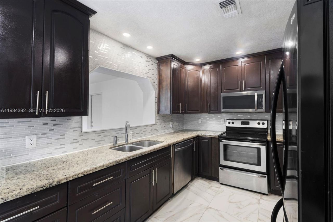 1510 SW 68th Ave , North Lauderdale, FL 33068 Photo