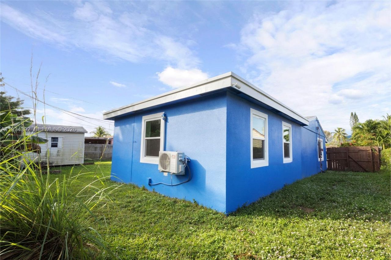 1510 SW 68th Ave , North Lauderdale, FL 33068 Photo