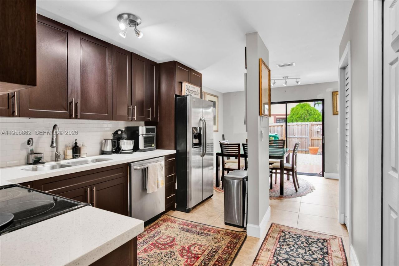 5914 SW 133rd Ct , Miami, FL 33183 Photo