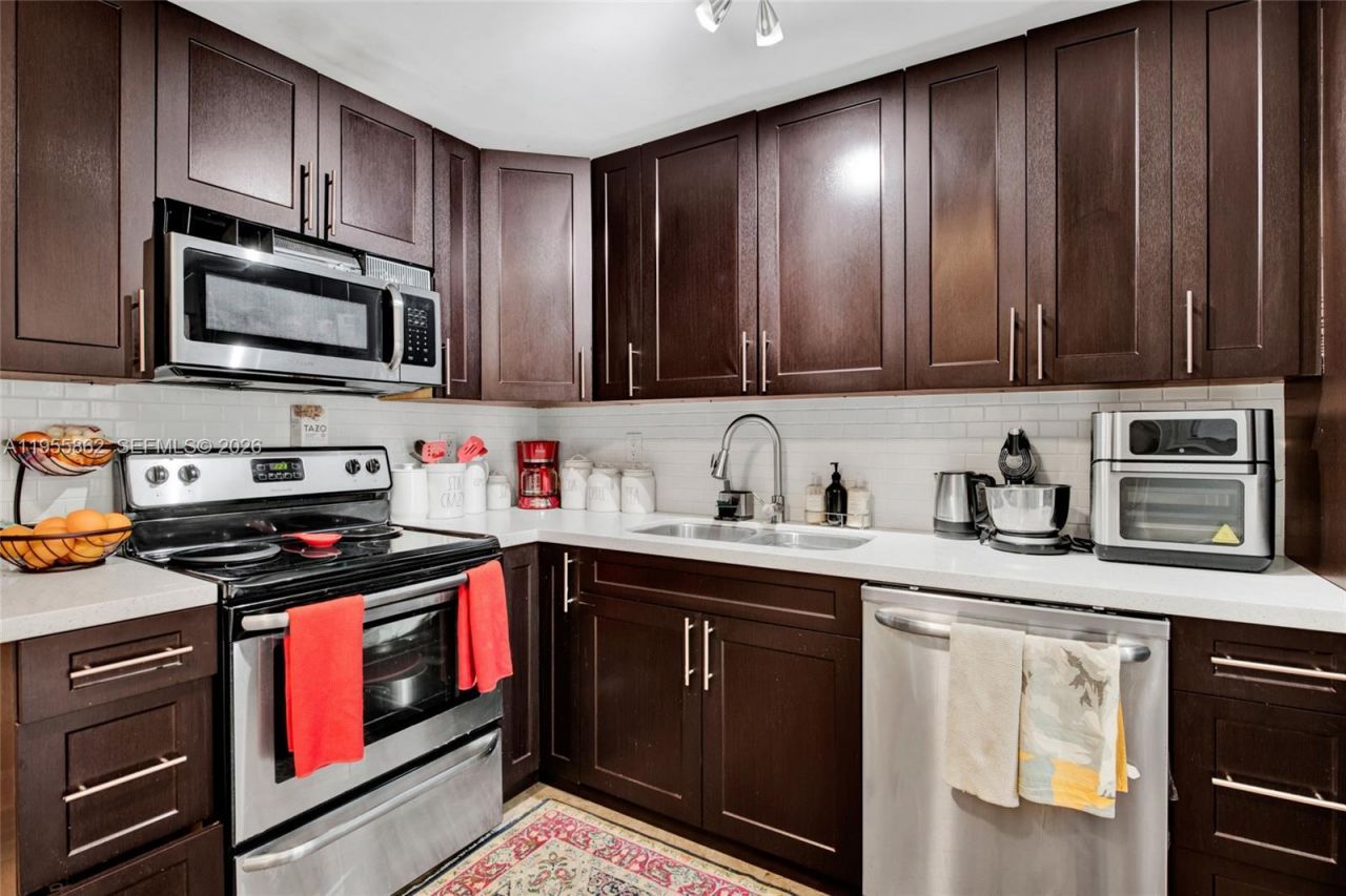 5914 SW 133rd Ct , Miami, FL 33183 Photo