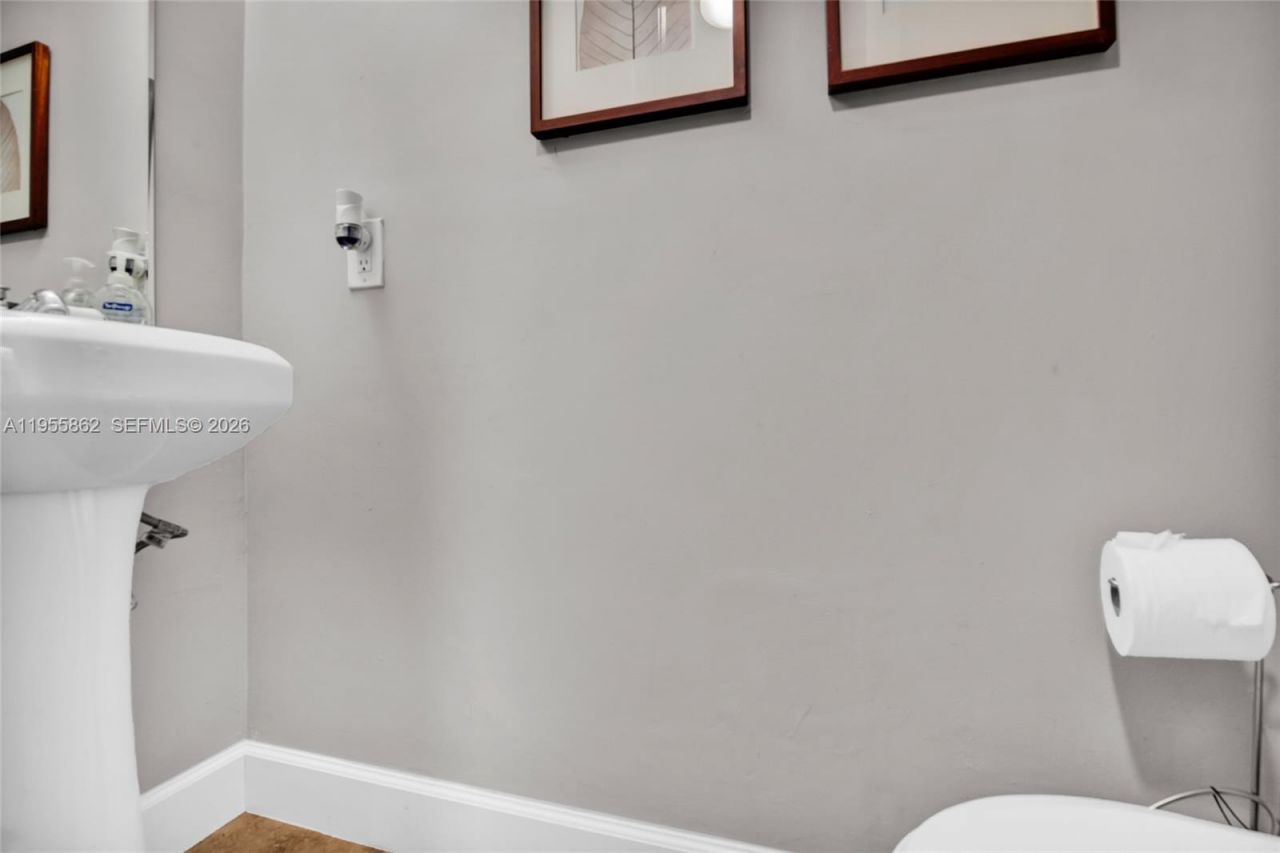 5914 SW 133rd Ct , Miami, FL 33183 Photo