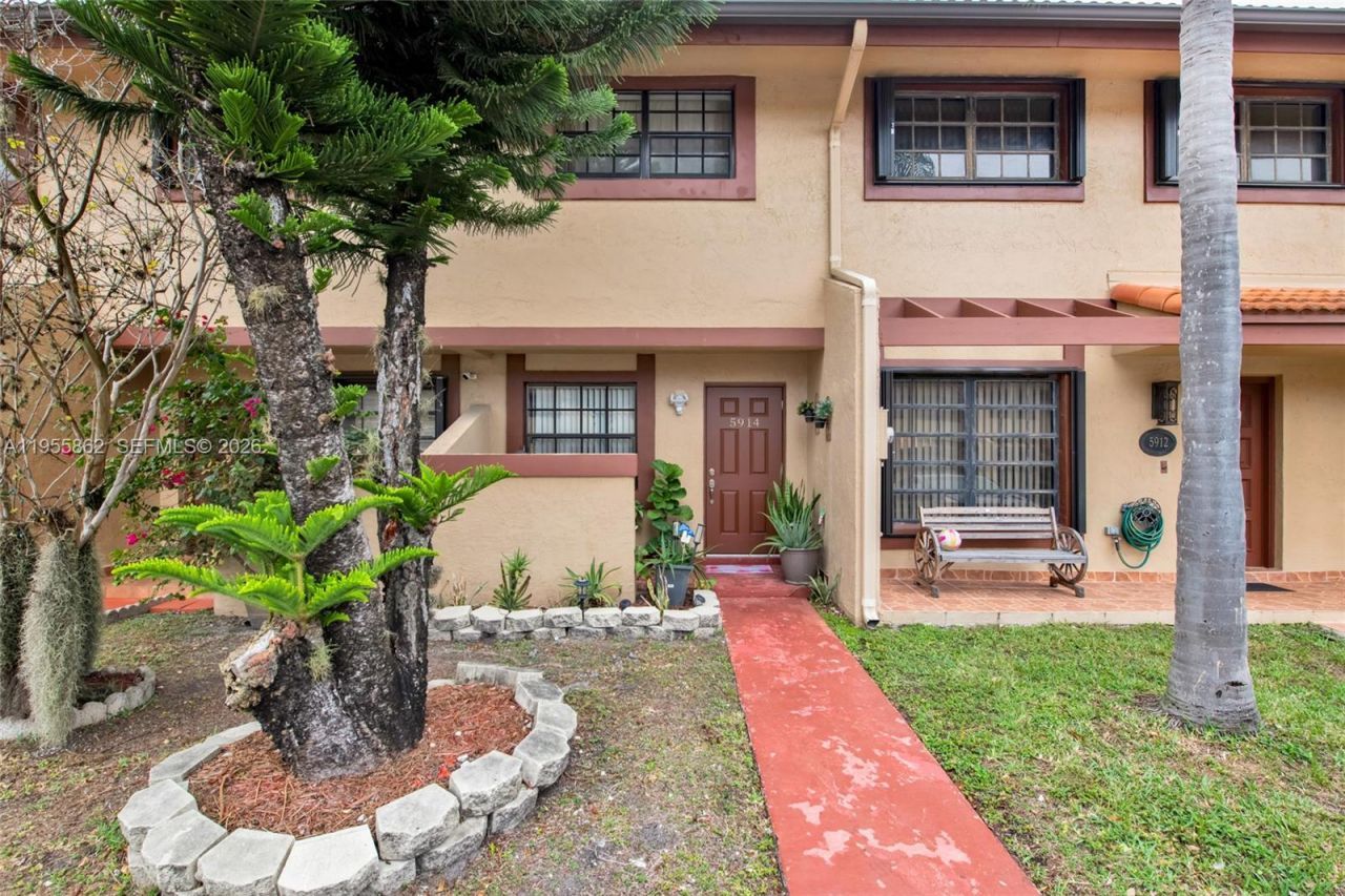 5914 SW 133rd Ct , Miami, FL 33183 Photo