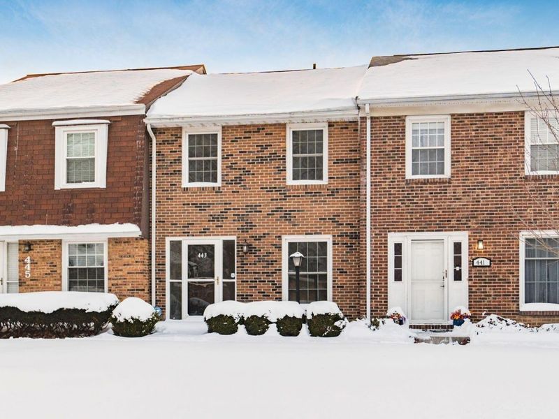 443 Clairbrook Avenue, Columbus, OH 43228 Photo 2