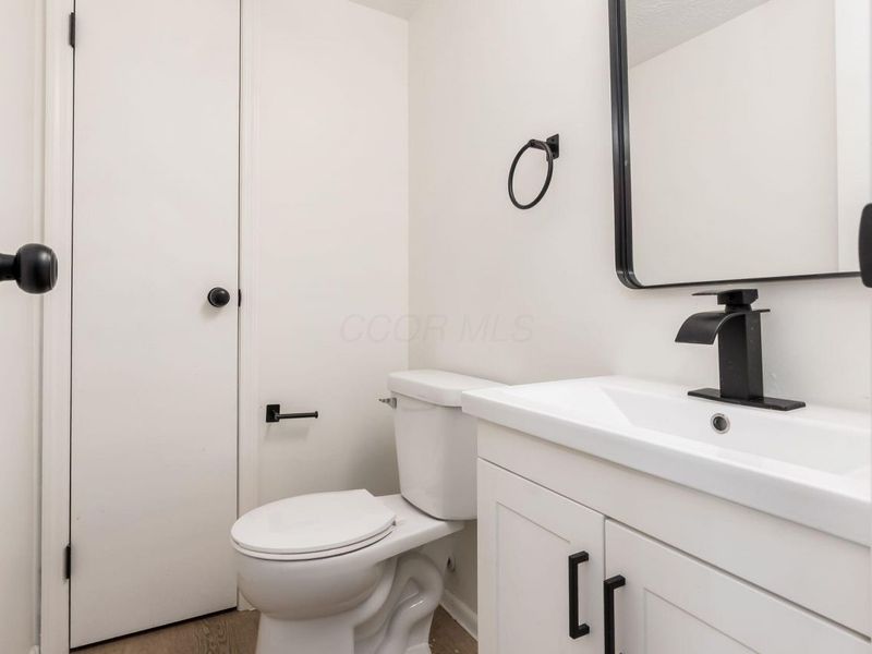 443 Clairbrook Avenue, Columbus, OH 43228 Photo 23